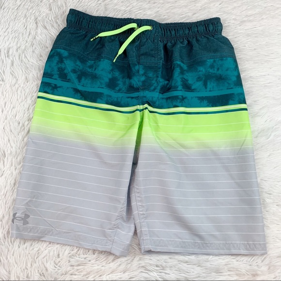 Under Armour New boy's XL striped board short swim trunks - Picture 1 of 8